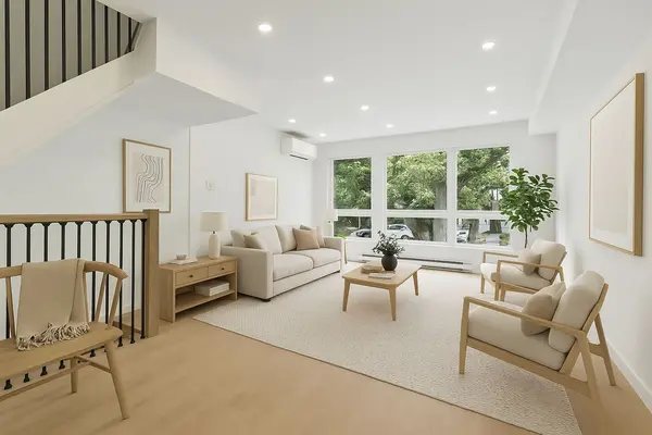 Toronto E01, ON M4M 3H4,1209 Queen ST E #29