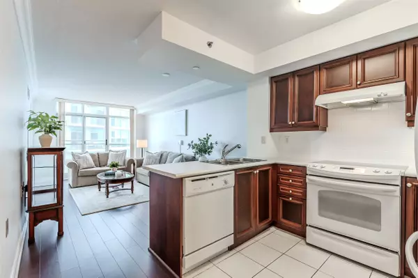 Toronto W06, ON M8V 3Z5,3 Marine Parade DR #1109