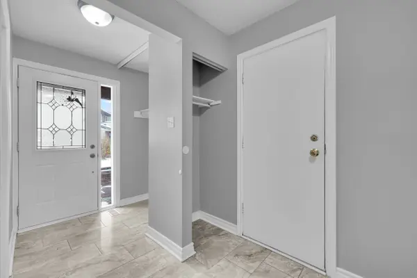 Hunt Club - Windsor Park Village And Area, ON K1V 9T4,3205 Uplands DR #68