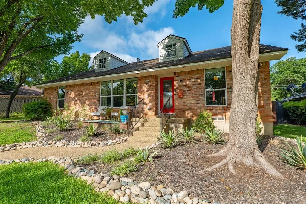 Dallas, TX 75218,10424 Maplegrove Lane