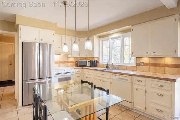 Plymouth, MI 48170,12187 Amherst CT