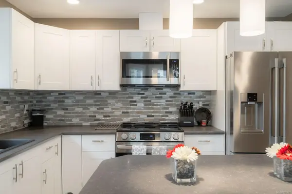 Nanaimo, BC V9X 1R7,2139 Minto Ave