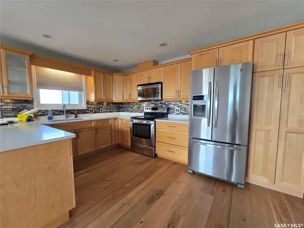 Weyburn, SK S4H 1V5,505 Bannerman STREET #407