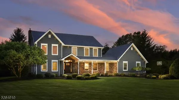 30 Elm Dr, Montgomery Twp., NJ 08558