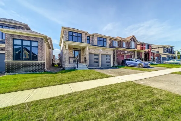 Georgina, ON L0E 1R0,22 Sam Battaglia CRES