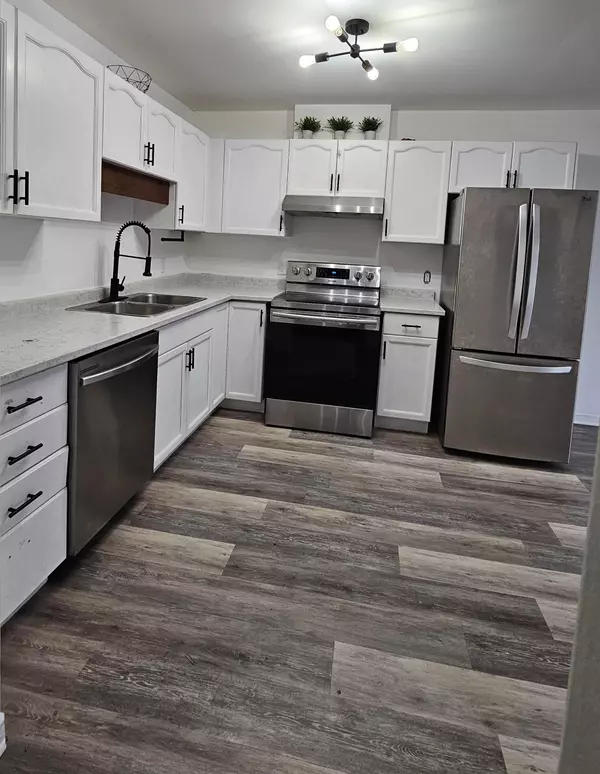 Welland, ON L3C 7K2,244 Autumn CRES