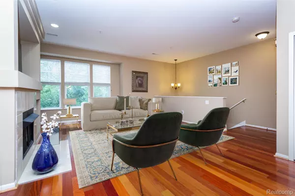 Plymouth, MI 48170,163 HAMILTON AVE Hamilton ST