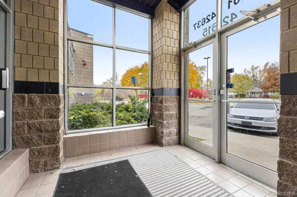 Canton, MI 48187,42607 Joy RD