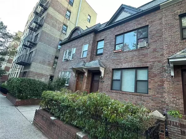 Sunnyside, NY 11104,45-32 41st ST