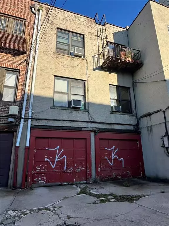 Sunnyside, NY 11104,45-32 41st ST