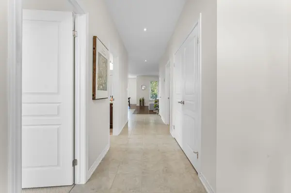 West Lincoln, ON L0R 2A0,5 Oakdale BLVD