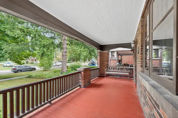 London East, ON N5Y 2X3,947 Maitland ST