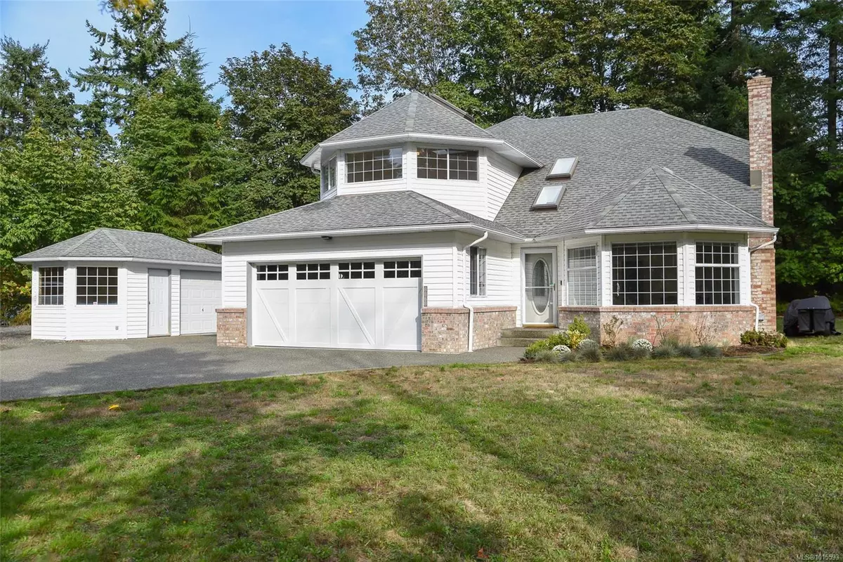 Black Creek, BC V9J 1H9,8868 Erickson Pl