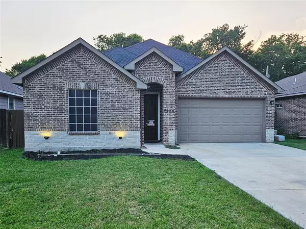 2120 RW Bivens Lane,  Fort Worth,  TX 76105