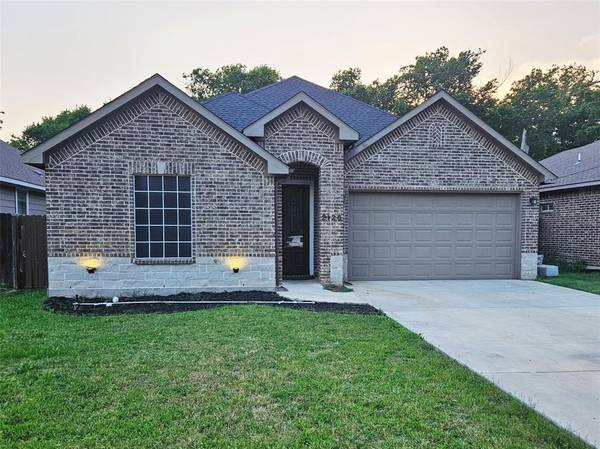 2120 RW Bivens Lane, Fort Worth, TX 76105