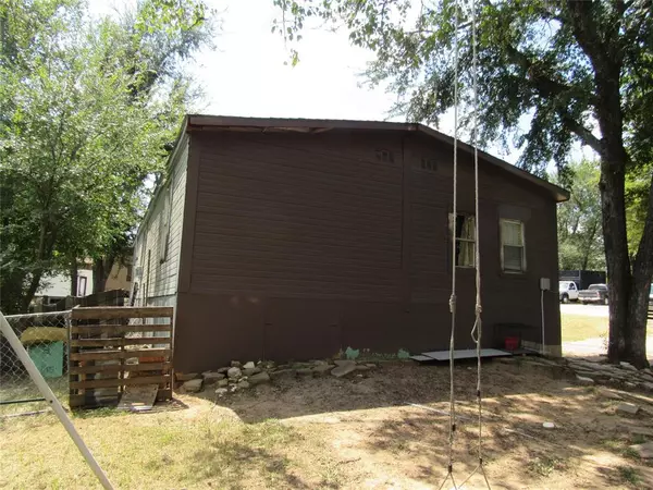 Weatherford, TX 76087,124 Holly Oak Drive