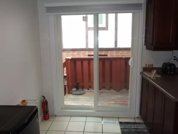 Whitby, ON L1P 1B2,53 Renfield CRES