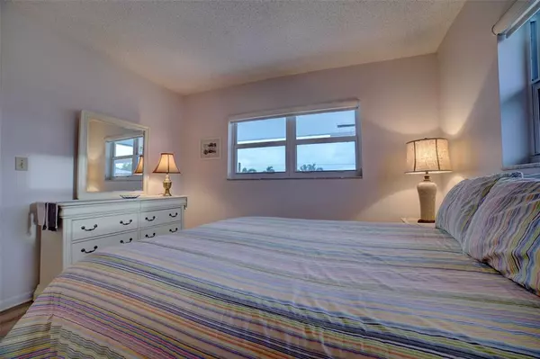 Boynton Beach, FL 33426,1801 Ocean Dr #201