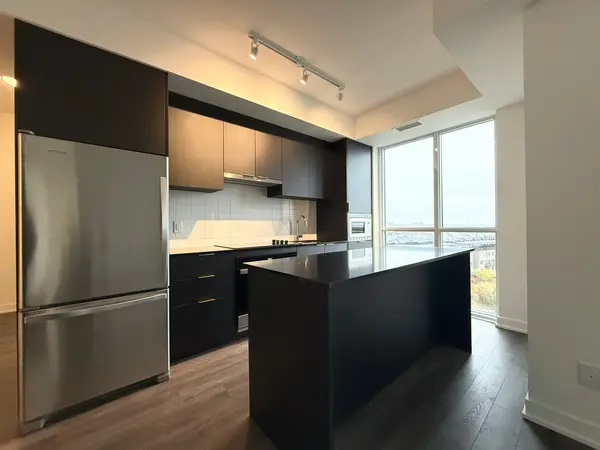 3071 Trafalgar RD #704, Oakville, ON L6H 8C6