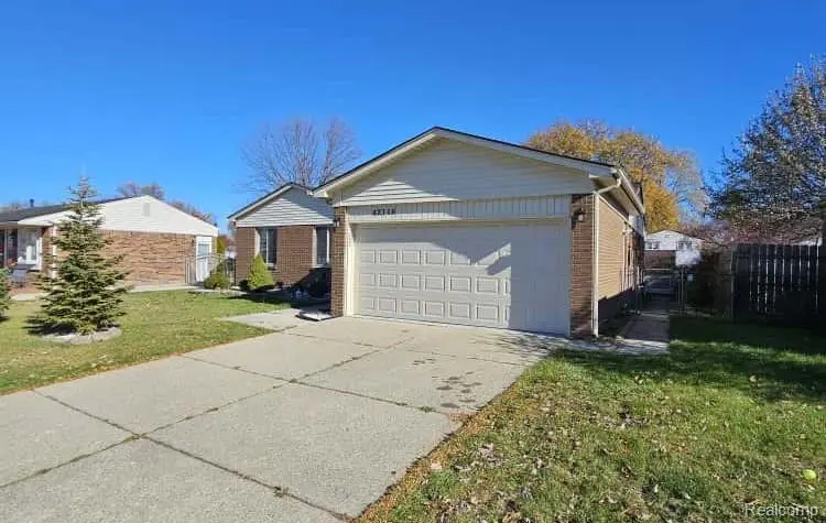 Clinton Township, MI 48038,42116 Ehrke DR