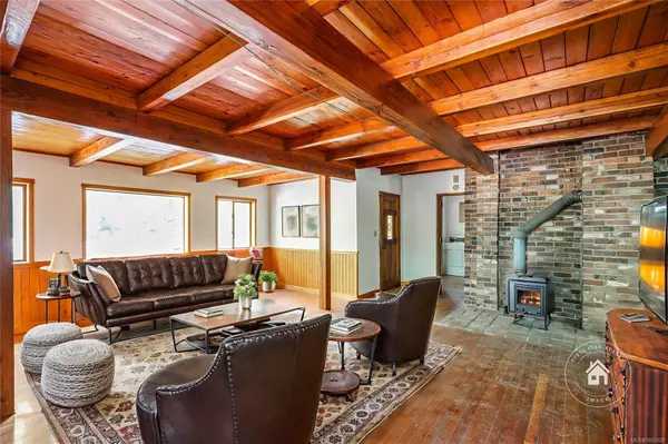 Coombs, BC V9K 2J5,3182 Melon Rd