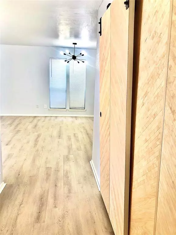 Dallas, TX 75243,9601 Walnut Street #5101