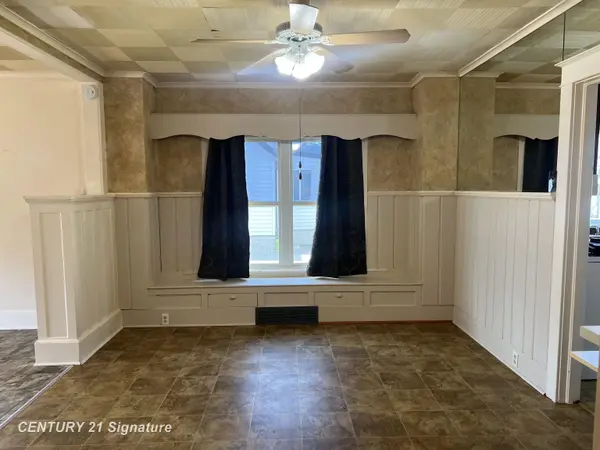 Clio, MI 48420,131 E Young ST