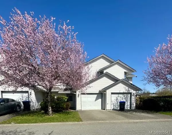 2160 Hawk Dr #2, Courtenay, BC V9N 7B2