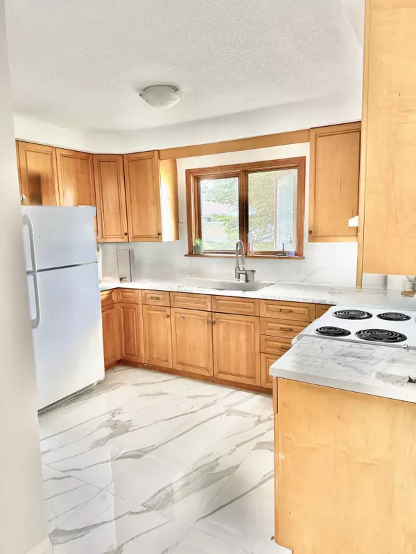 Timmins, ON P4N 5Z1,364 Brousseau AVE