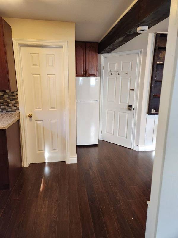 119 Main ST S #1, Brampton, ON L6Y 1N1