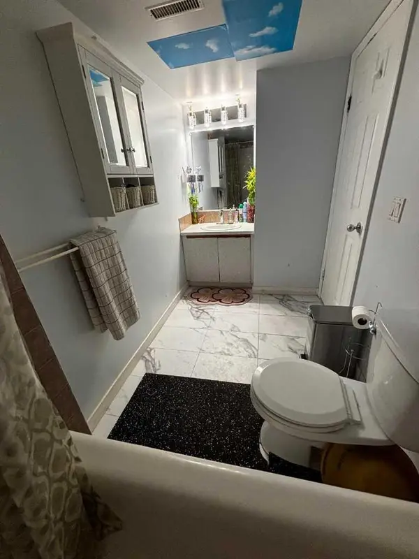 Red Deer, AB T4N 6L6,56 Holmes ST #239