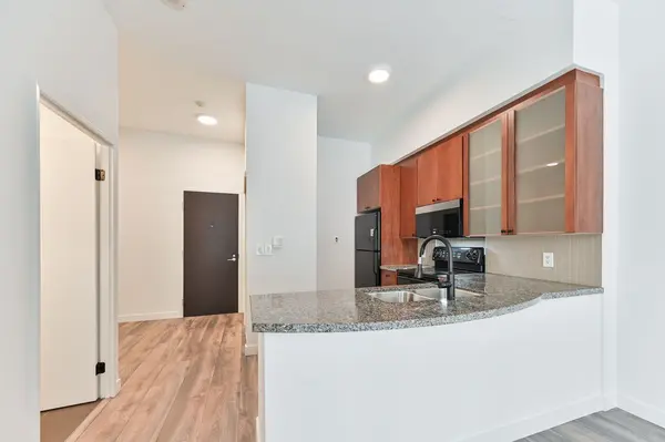 1005 King ST W #103, Toronto C01, ON M6K 3M8