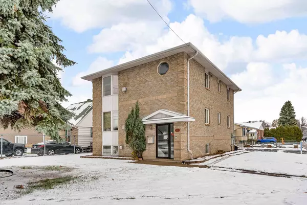 Cornwall, ON K6J 5G4,2093 PITT ST