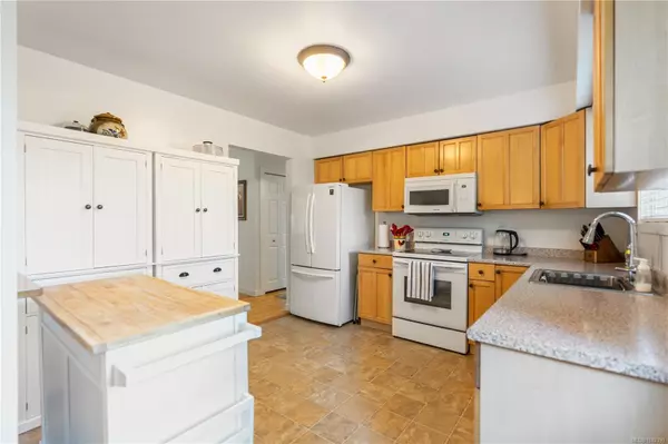 Saanich, BC V8N 5L8,4343 Cedar Hill Rd