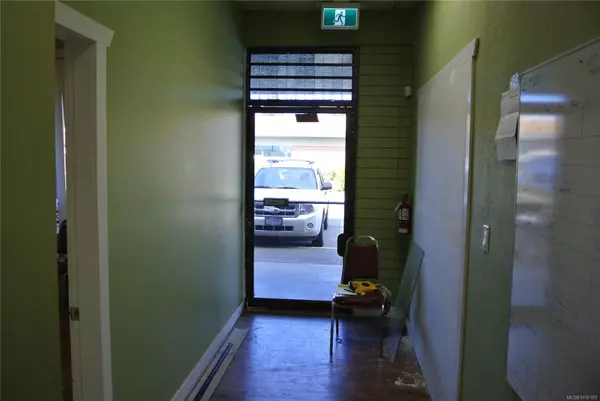 Campbell River, BC V9W 5T4,1253 Ironwood St