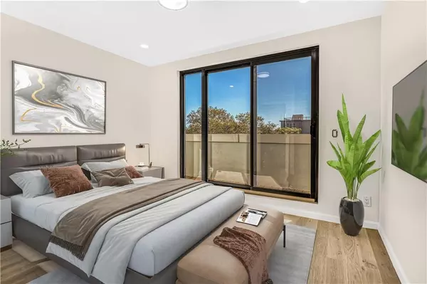 Brooklyn, NY 11214,207 Bay 35th AVE #2B