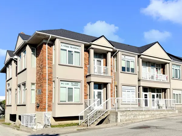 951 Wilson AVE #21L, Toronto W05, ON M3K 2A7