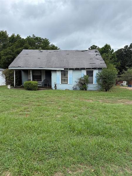 829 N Prairieville Street, Athens, TX 75751