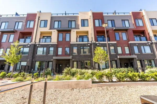 Mississauga, ON L5L 0C1,3546 Colonial DR #27