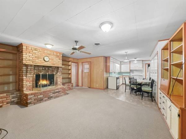 Gainesville, TX 76240,817 S Rusk Street