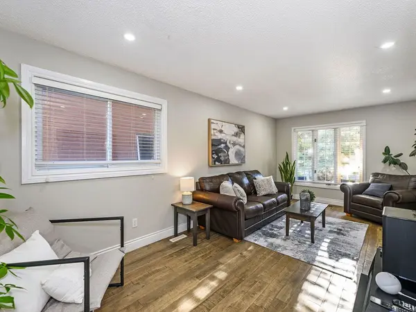 Mississauga, ON L5N 6L1,2840 Tradewind DR