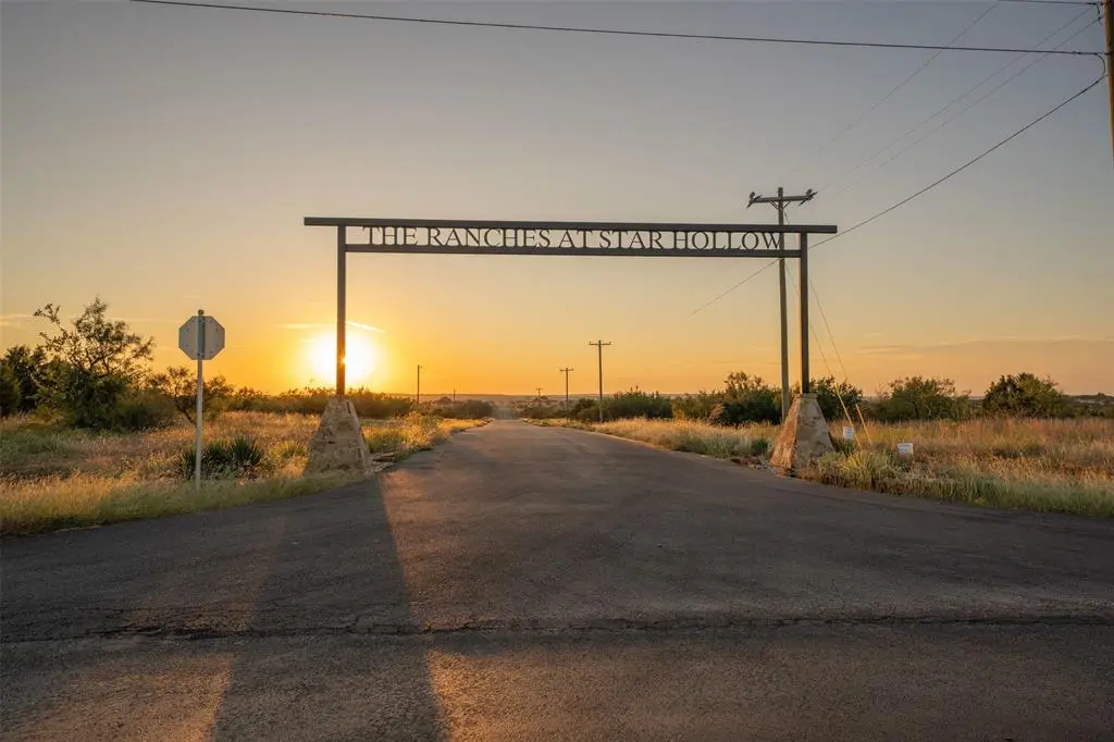 Granbury, TX 76048,454 Mt Hollow Drive