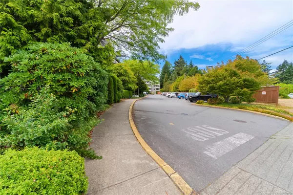 Nanaimo, BC V9S 5V9,1685 Estevan Rd #112