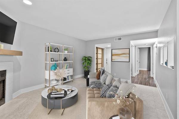 2505 Wedglea Drive #201,  Dallas,  TX 75211