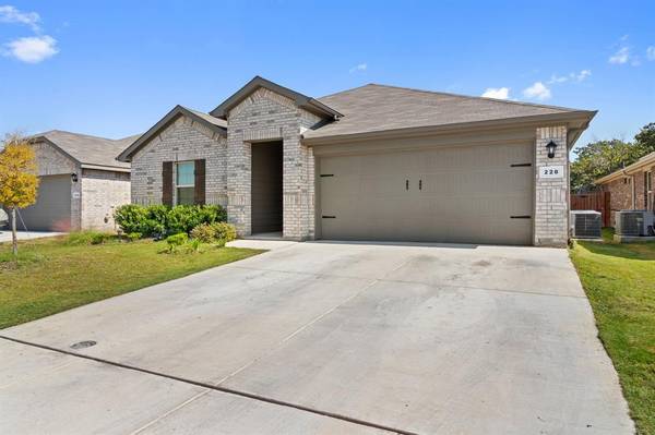 Azle, TX 76020,228 Abingdon Street