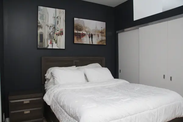 Toronto C08, ON M5A 1M5,569 King ST E #204