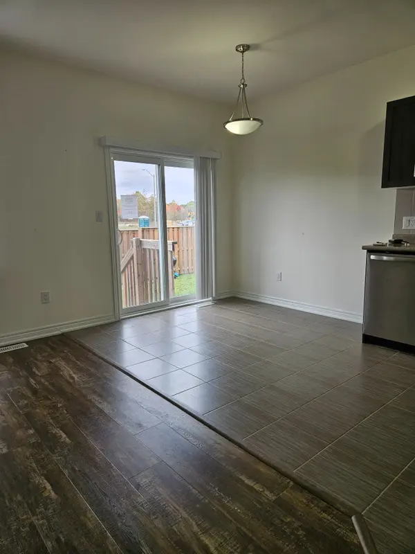 Welland, ON L3C 0H9,180 SUNFLOWER PL