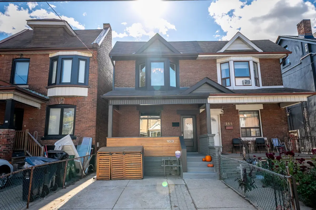 Toronto W02, ON M6H 1V1,153 Wallace AVE