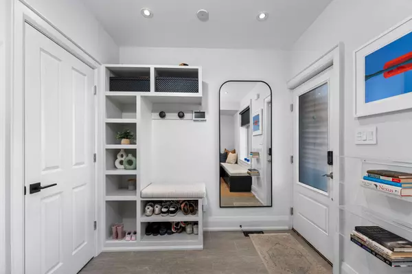 Toronto W02, ON M6H 1V1,153 Wallace AVE