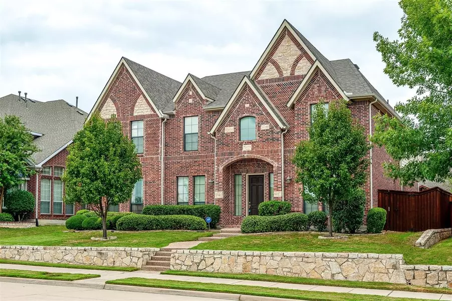 1505 Branch Hollow Drive E, Carrollton, TX 75007